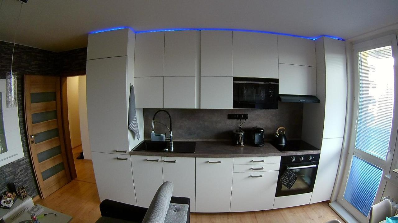 شقة Apartman Barborka زنويمو المظهر الخارجي الصورة