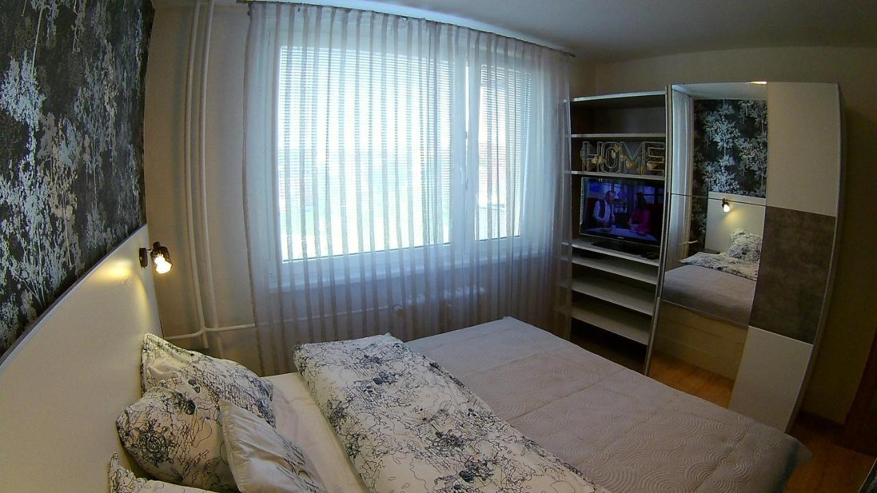 شقة Apartman Barborka زنويمو المظهر الخارجي الصورة